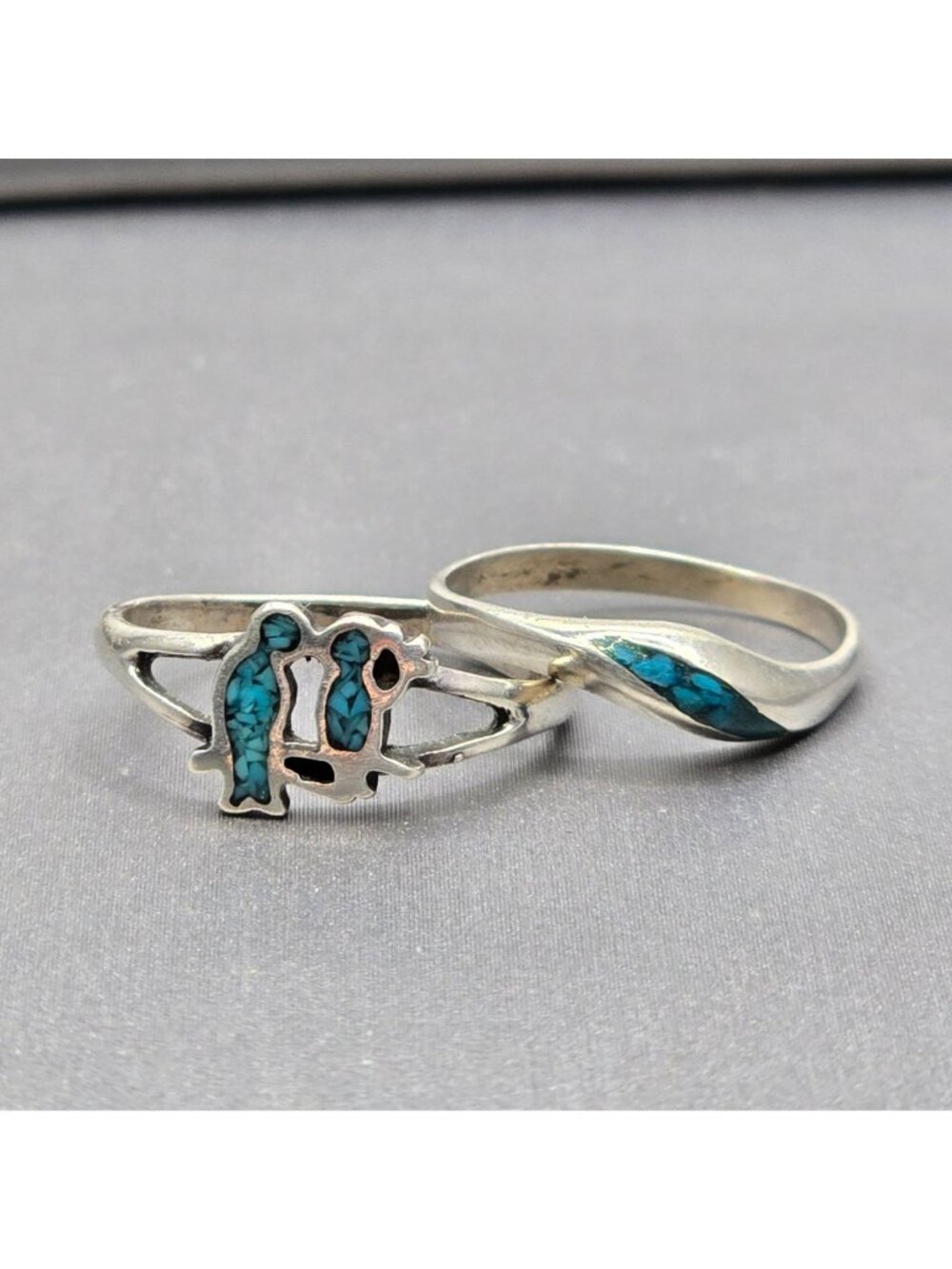 Vintage Sterling Silver Turquoise Chip Inlay Ring Set Birds & Wave Sizes 5 & 5.5 - Picture 2 of 13